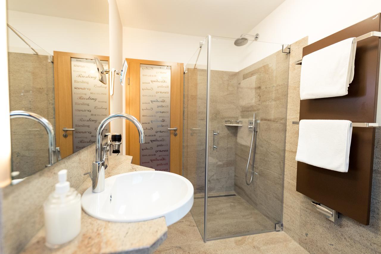 Weinhotel Offenstein Erben Eltville am Rhein ภายนอก รูปภาพ