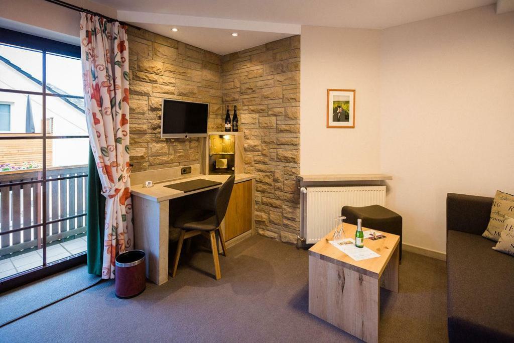Weinhotel Offenstein Erben Eltville am Rhein ภายนอก รูปภาพ